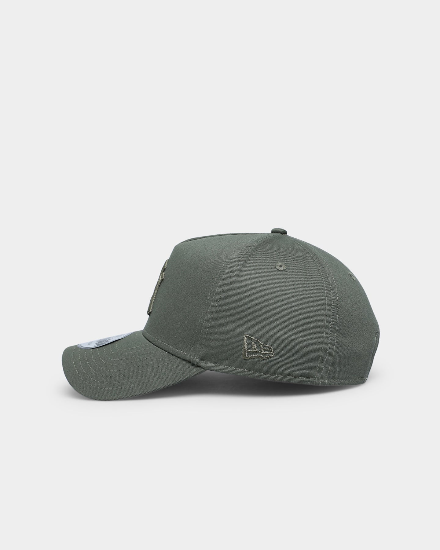 New Era New York Yankees 'Tonal' 9FORTY A-Frame Snapback Olive