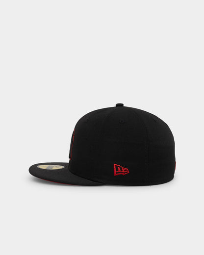New Era New York Yankees "Scarlet Bottom" 59FIFTY Fitted Black/Scarlet