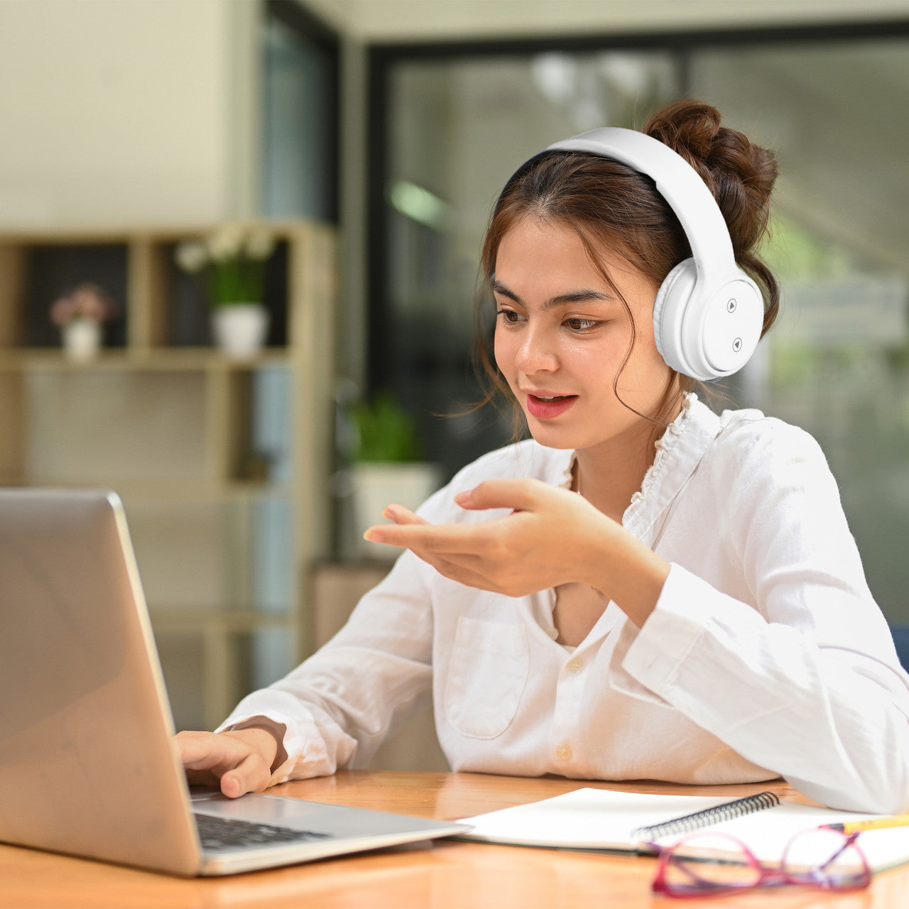 Laser Foldable Bluetooth Headphones with Mic (Bright White)