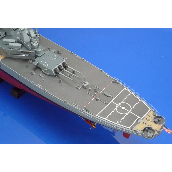 Tamiya 1/350 US Battleship BB63 Missouri 91