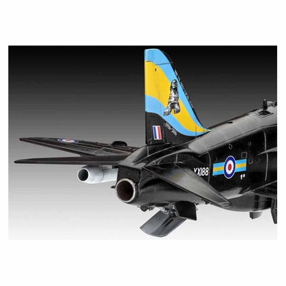Revell 1/72 BAe Hawk T.1 Model Set