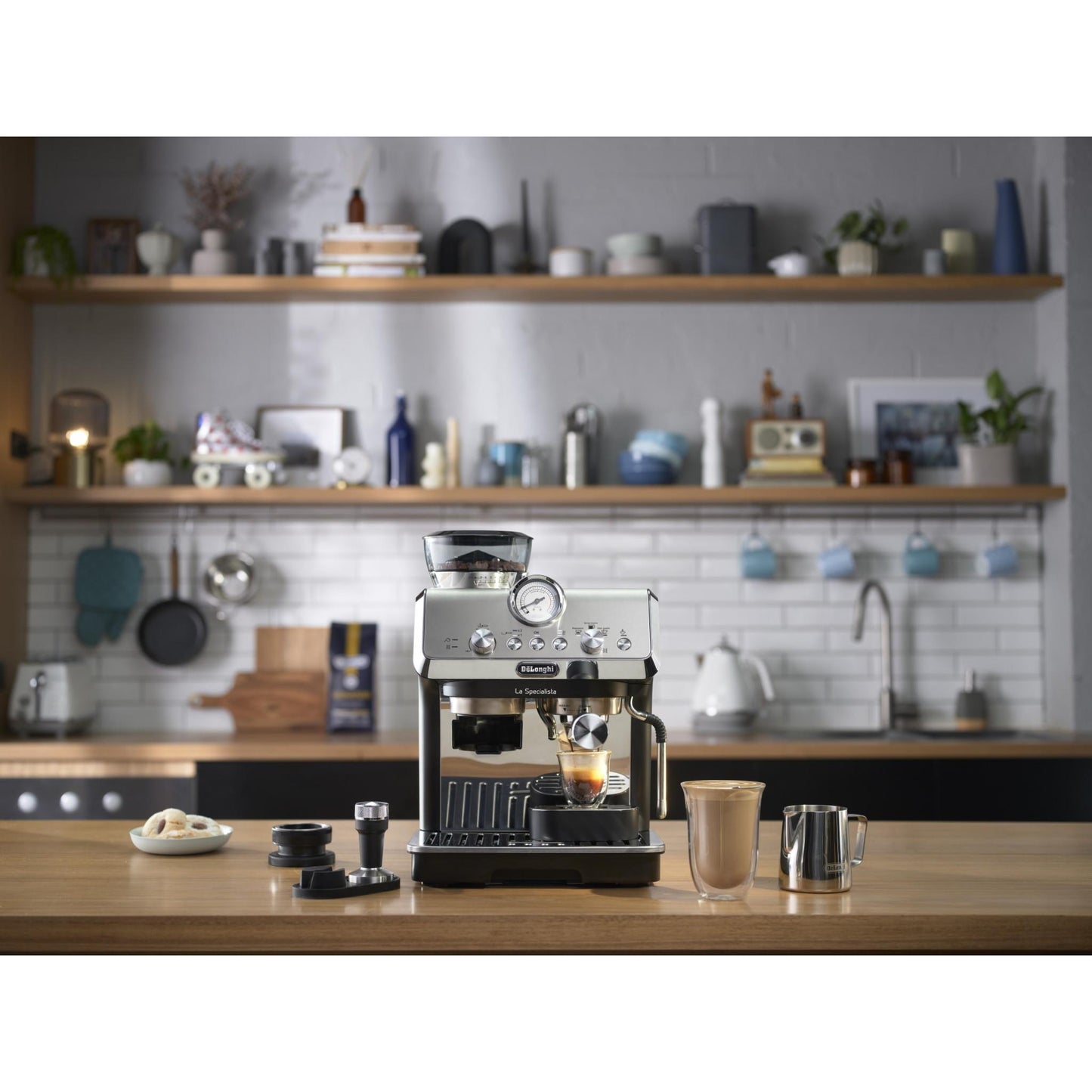 De'Longhi La Specialista Arte Manual Pump Coffee Machine