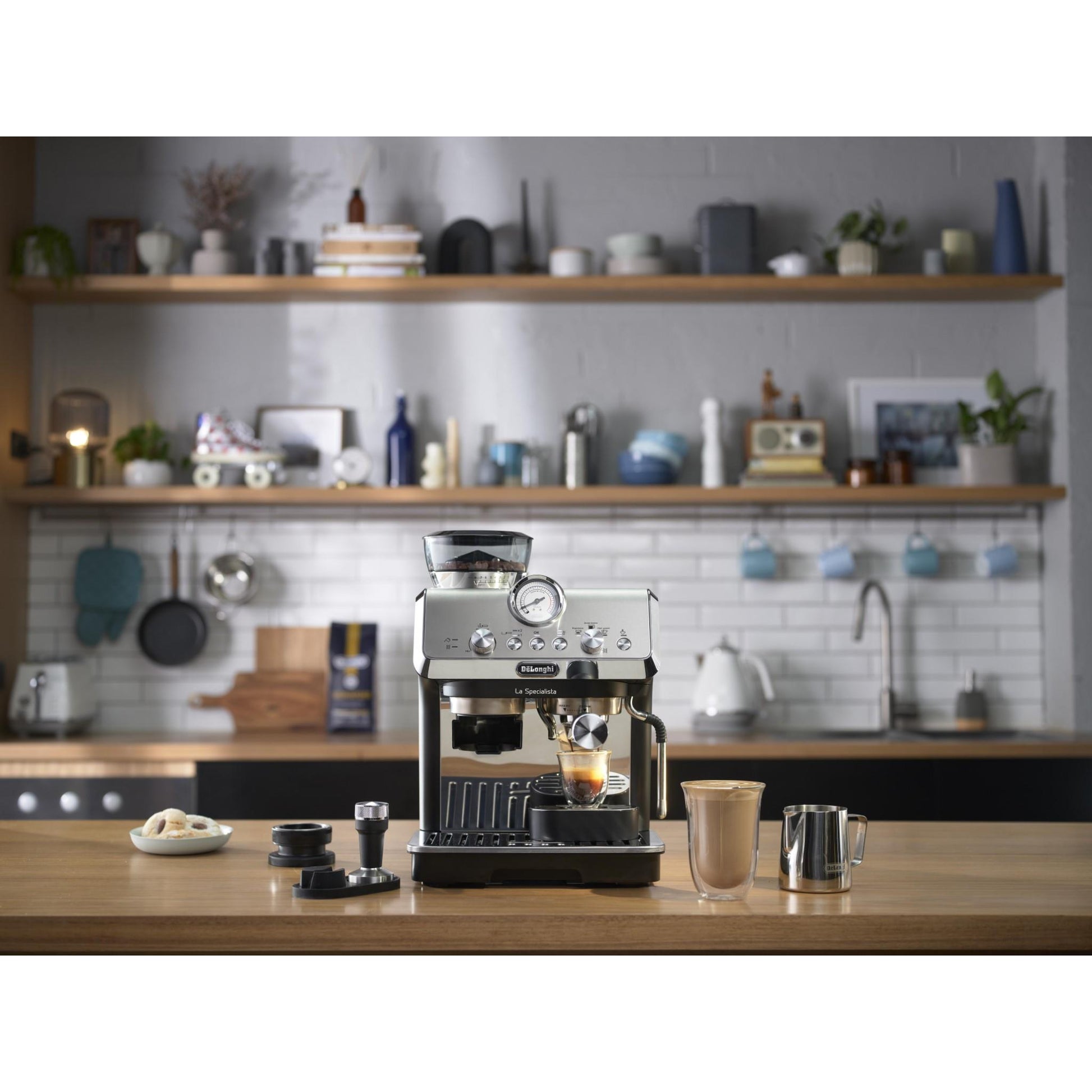 De'Longhi La Specialista Arte Manual Pump Coffee Machine