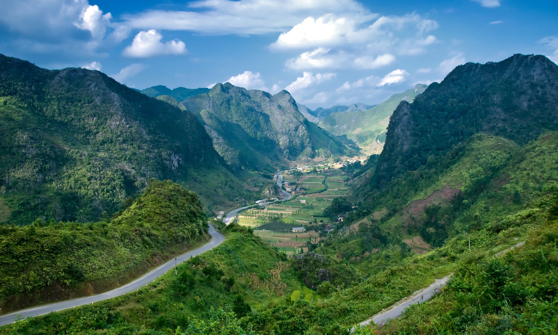 Sung La Valley