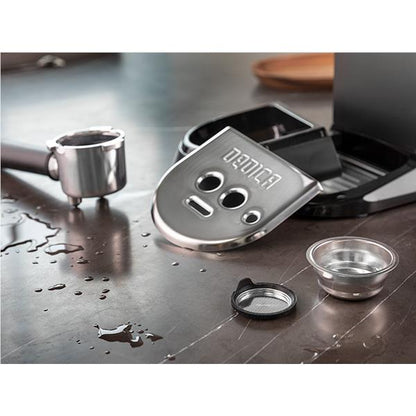 De'Longhi EC885M Dedica Arte Manual Pump Coffee Machine