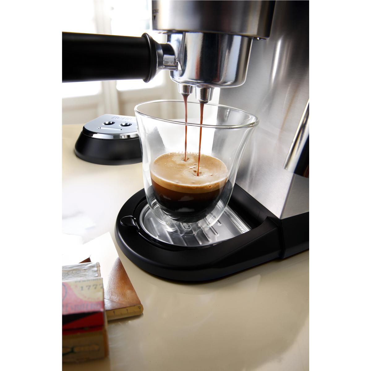 De'Longhi EC885M Dedica Arte Manual Pump Coffee Machine
