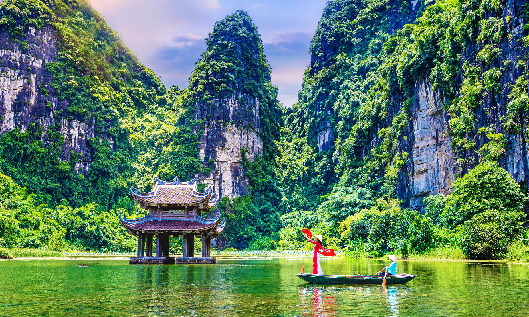 Highlights of Vietnam Trang An