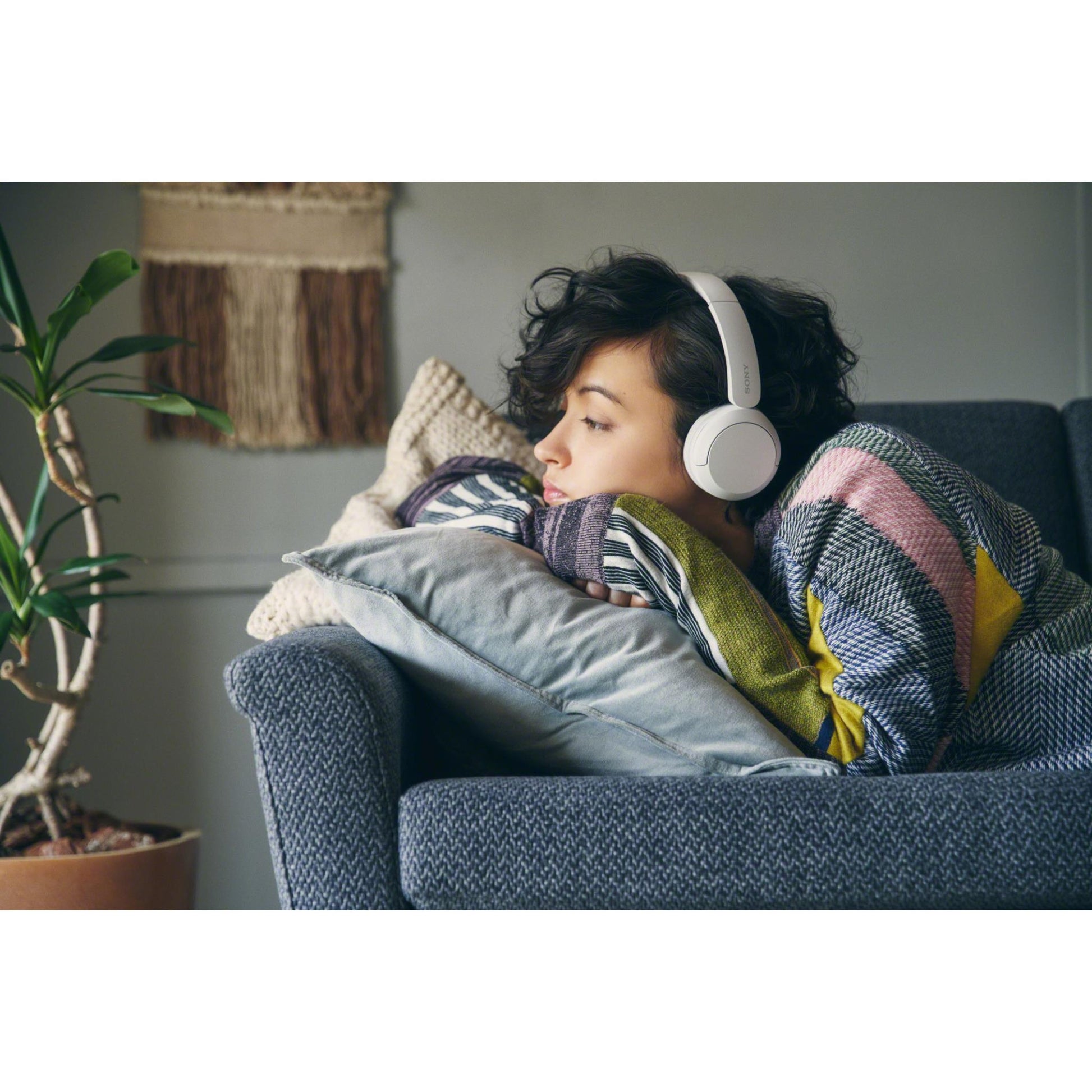 Sony WH-CH520 Wireless On-Ear Headphones (White)