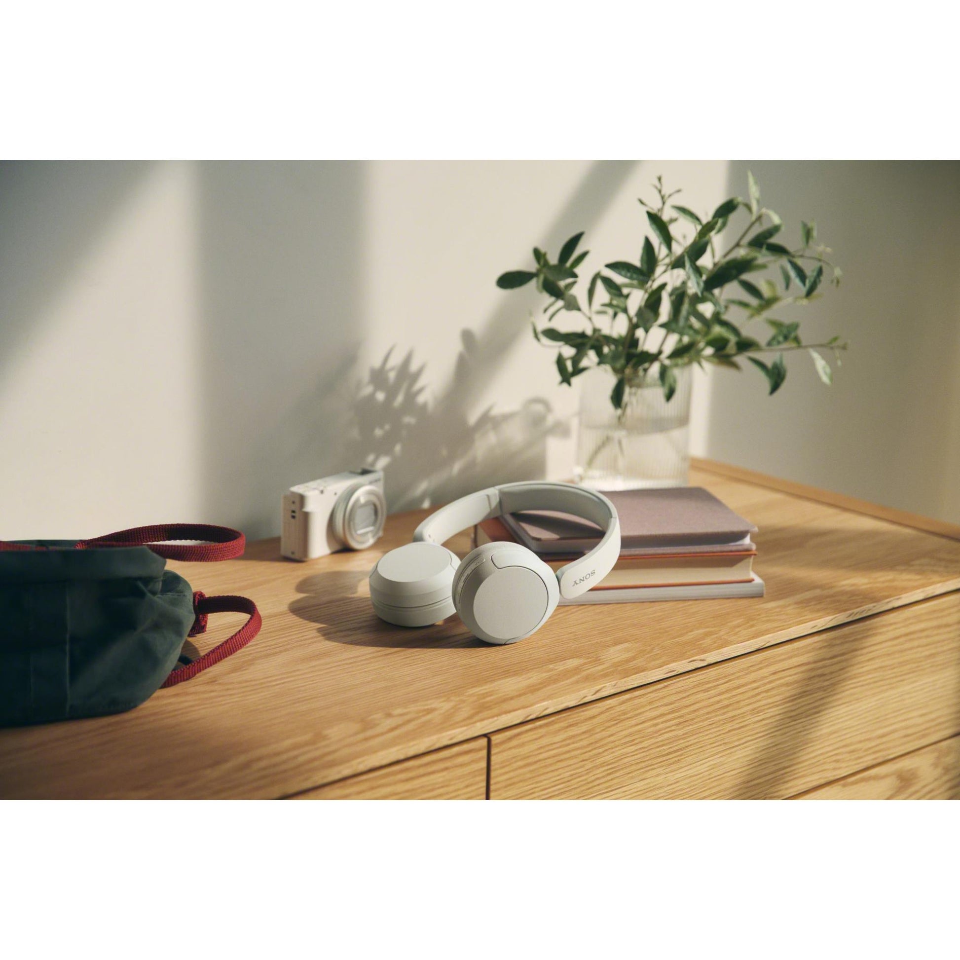 Sony WH-CH520 Wireless On-Ear Headphones (White)