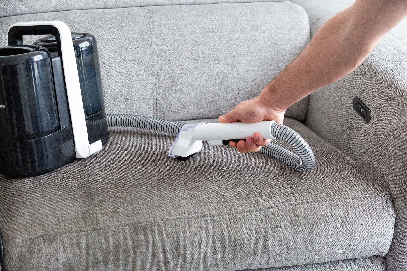 Magivaac 600W Spot Cleaner & Stain Remover Vacuum with Clear/Dirty Water Tanks