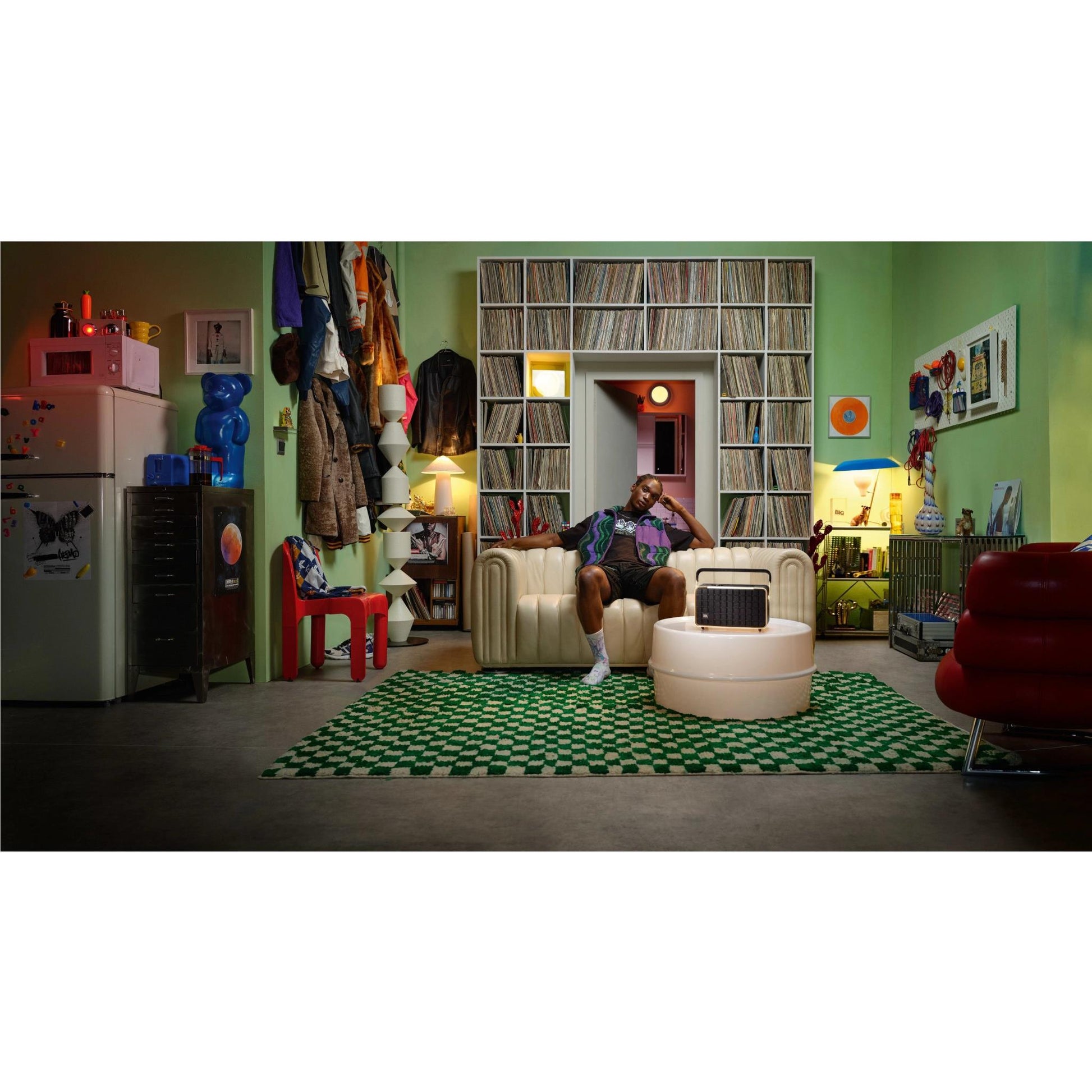 JBL Authentics 300 Portable Smart Home Speaker