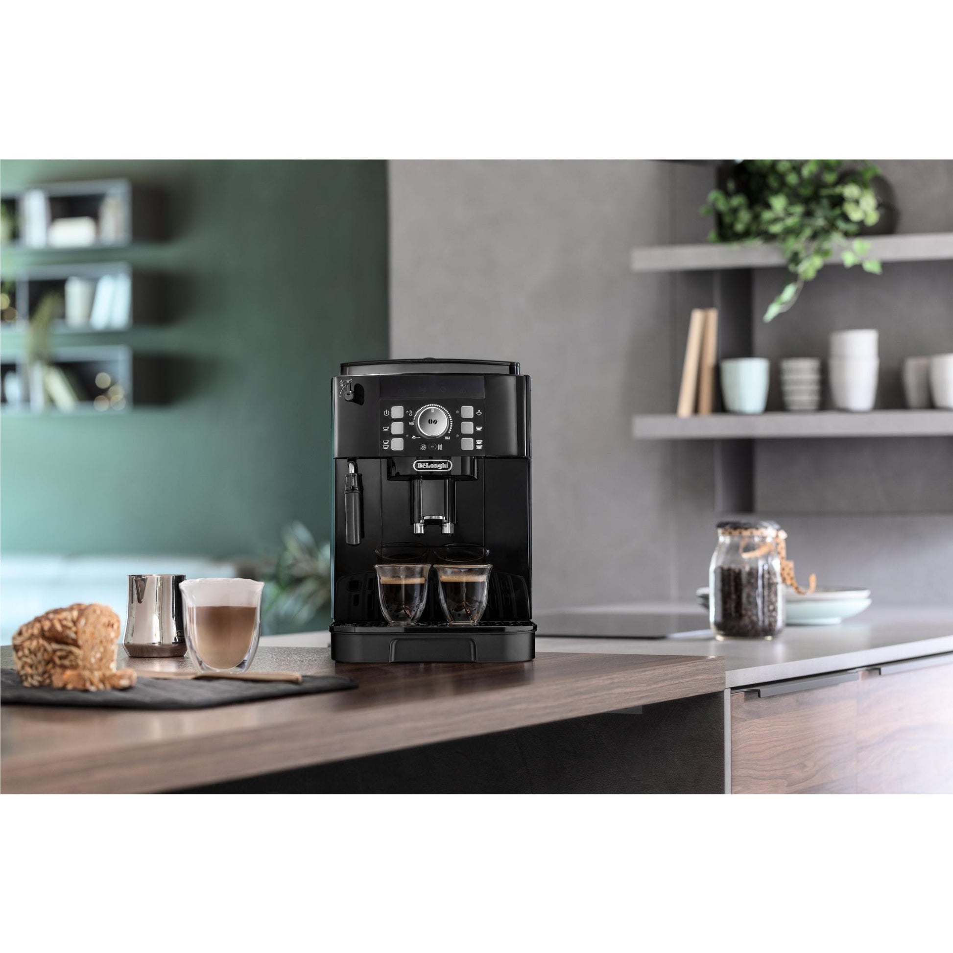 De'Longhi Magnifica Fully Automatic Coffee Machine (Black)