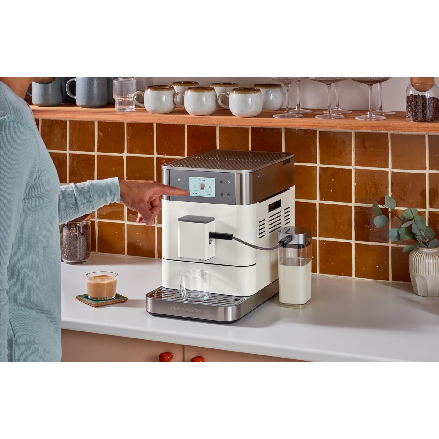 KitchenAid KF7 Fully Automatic Espresso Machine with Milk Container (Porcelain)