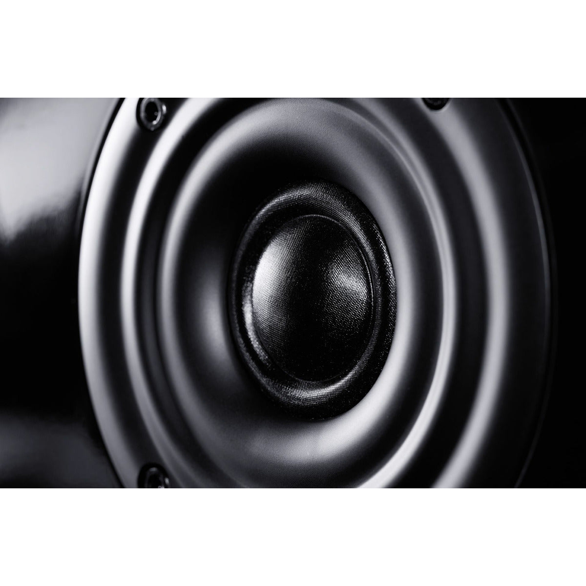Heco Aurora 200 Monitor Speakers with Bluetooth