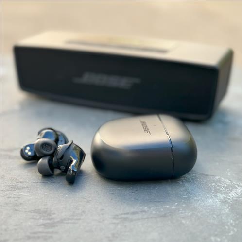 Comply Headphones Ear Tips for Bose QuietComfort II & Ultra [Medium 3-Pack]