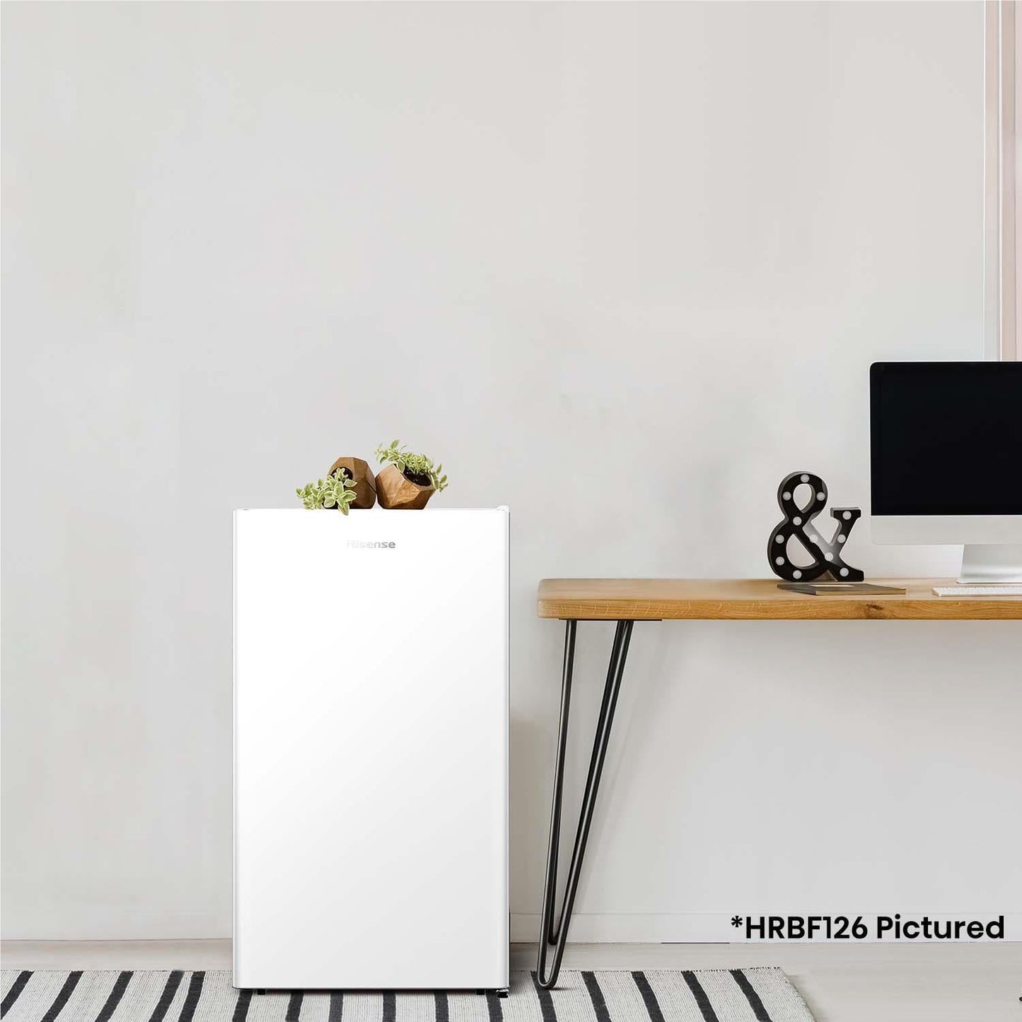 Hisense HRBF126B 124L Bar Fridge (Black)