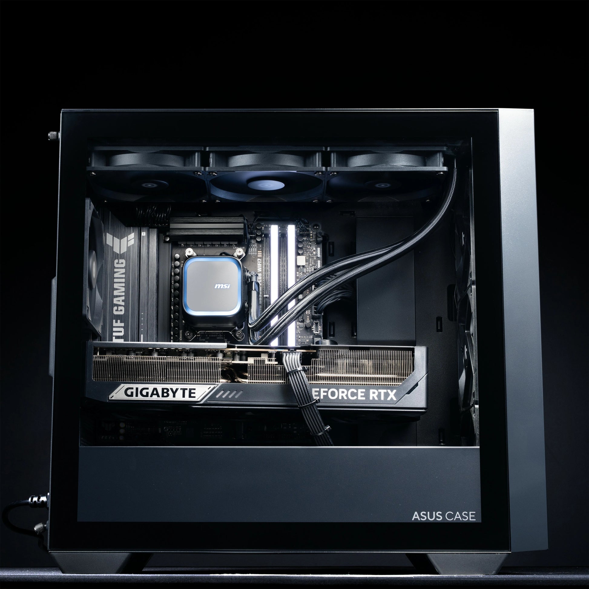 Aftershock Creator Max | RTX 5090 OC 32GB | Ryzen 9 9900X | Desktop Gaming PC
