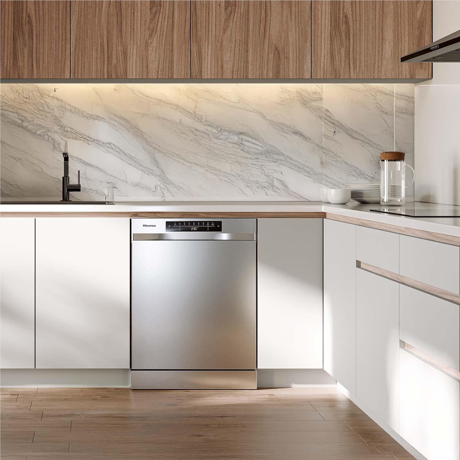 Hisense HSBE15FS 15 Place Setting Freestanding Dishwasher (Silver)