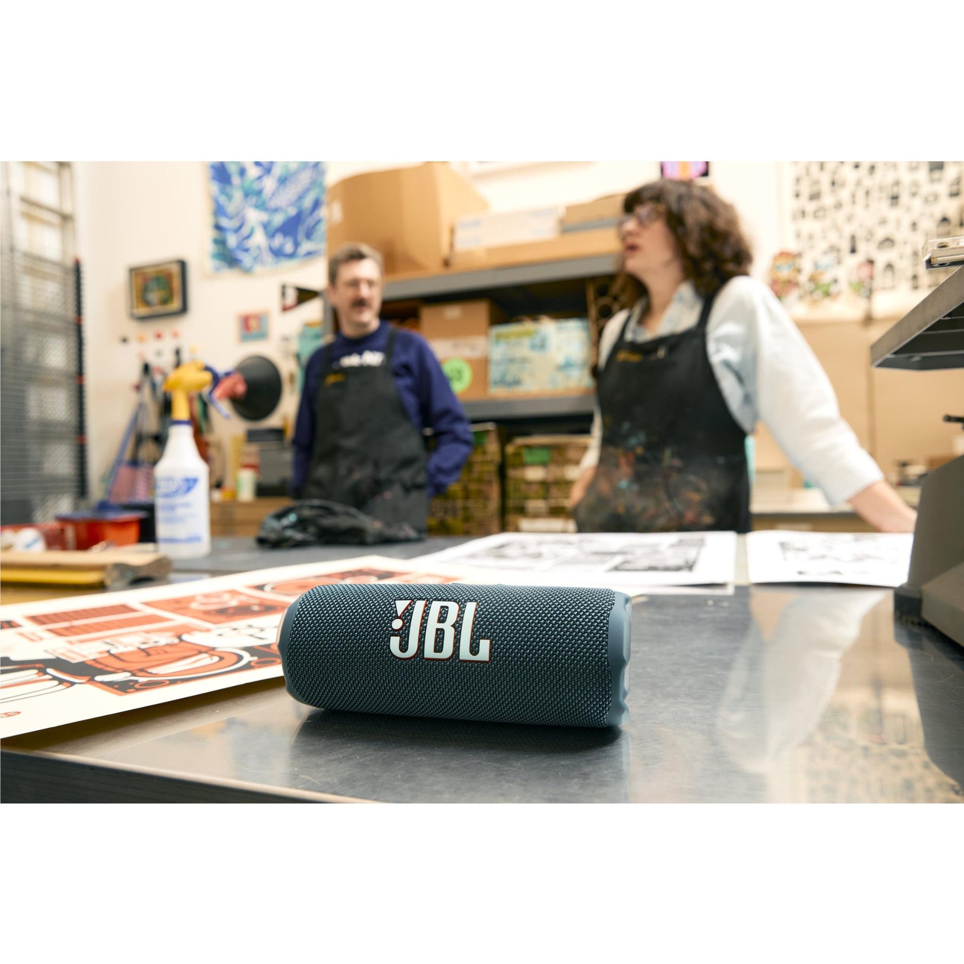 JBL Flip 7 Portable Waterproof Bluetooth Speaker (Blue)