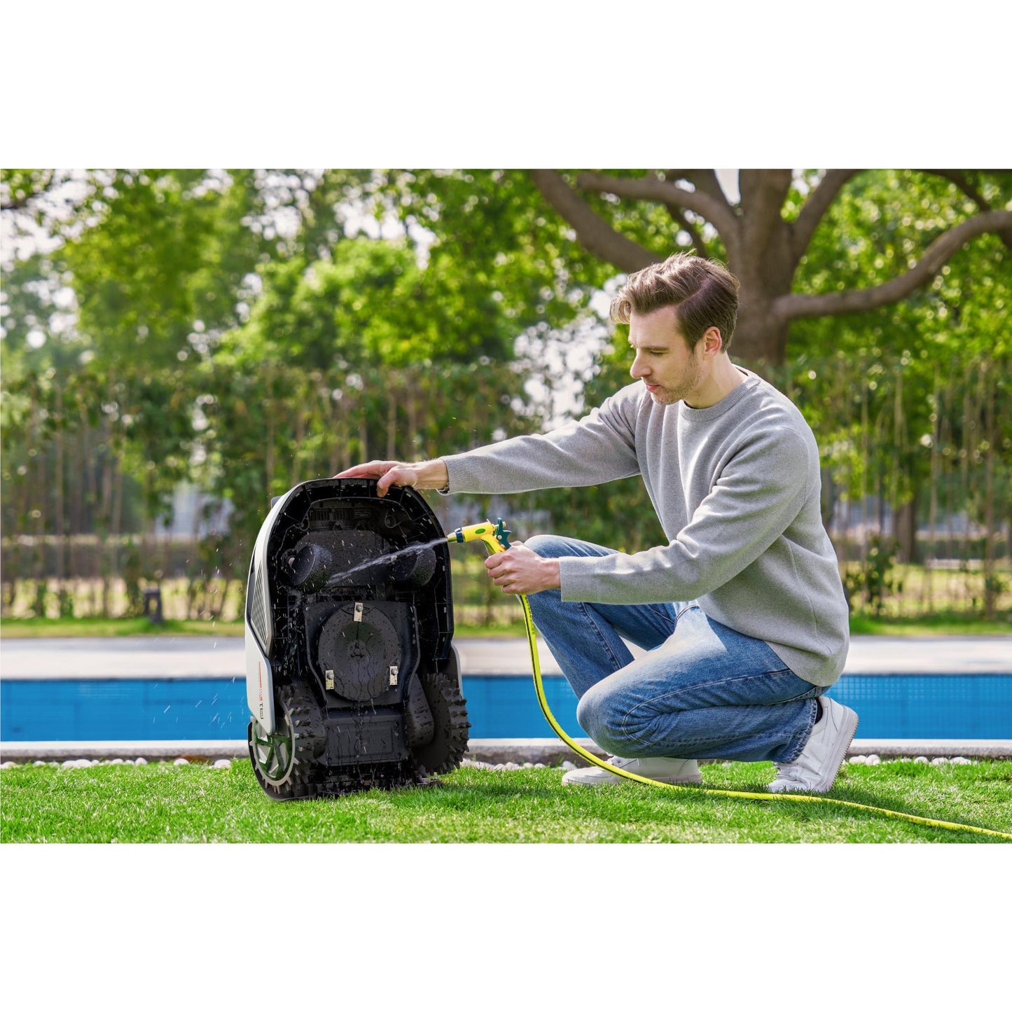 Dreame A1 Pro Robotic Lawn Mower
