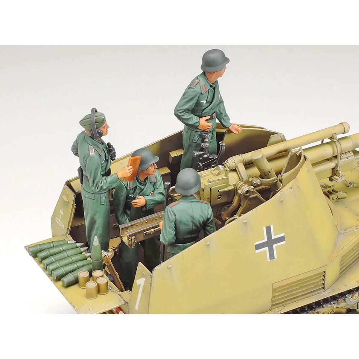 Tamiya 1/35 German Wespe Howitzer Model Kit