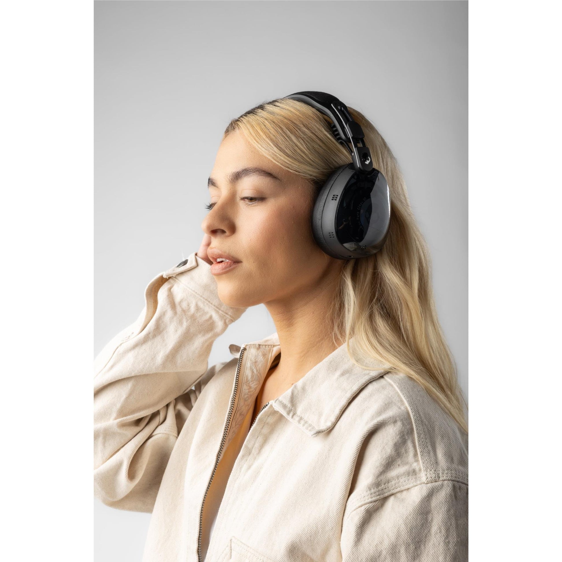 Skullcandy Aviator 900 Active Noise Cancelling Over-Ear Headphones (True Black)