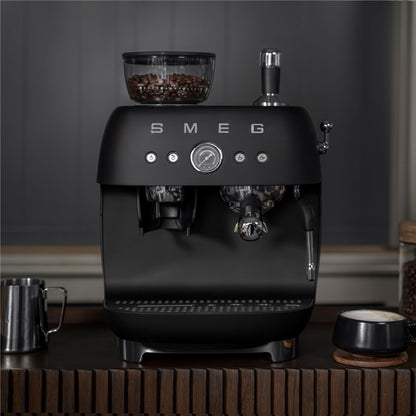 Smeg 50's Style Espresso Manual Coffee Machine with Grinder (Matte Black)