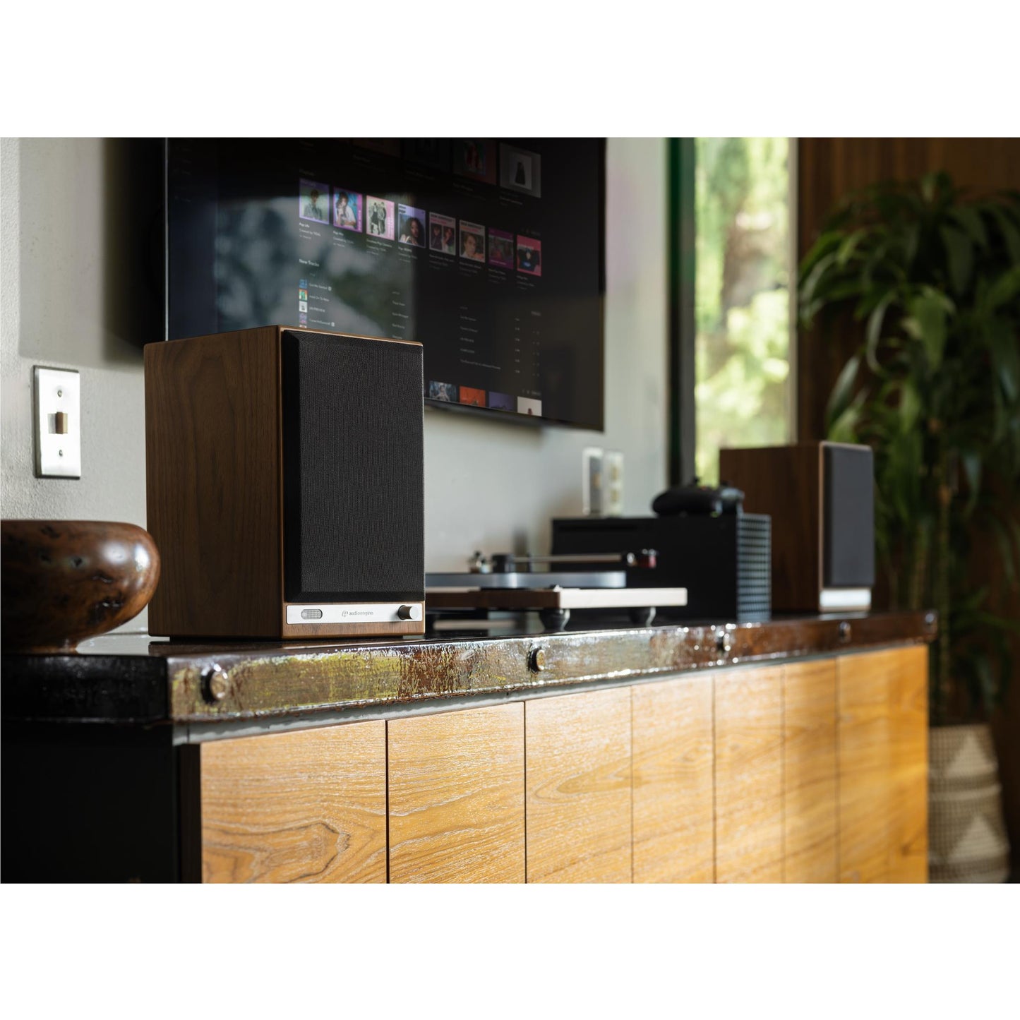 Audioengine HD5 Wireless Speakers (Walnut)