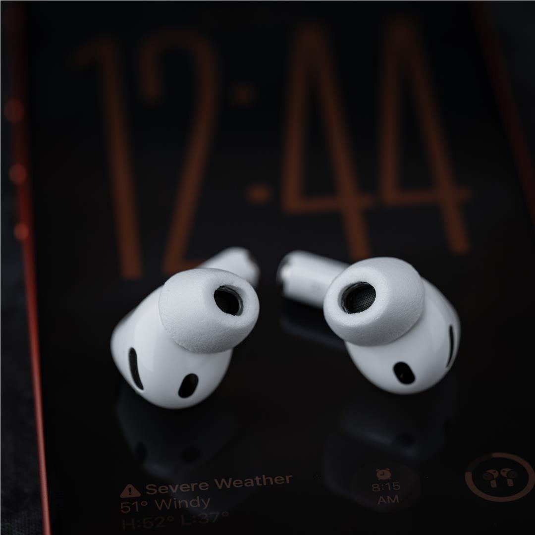 Comply TRUEGRIP Max Headphone Ear Tips for AirPods Pro 3 (White) [Medium]