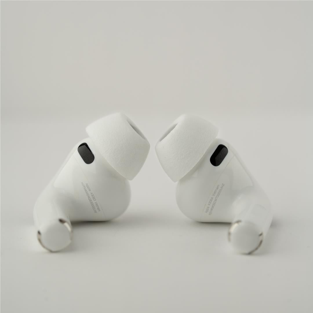 Comply TRUEGRIP Max Headphone Ear Tips for AirPods Pro 3 (White) [Medium]