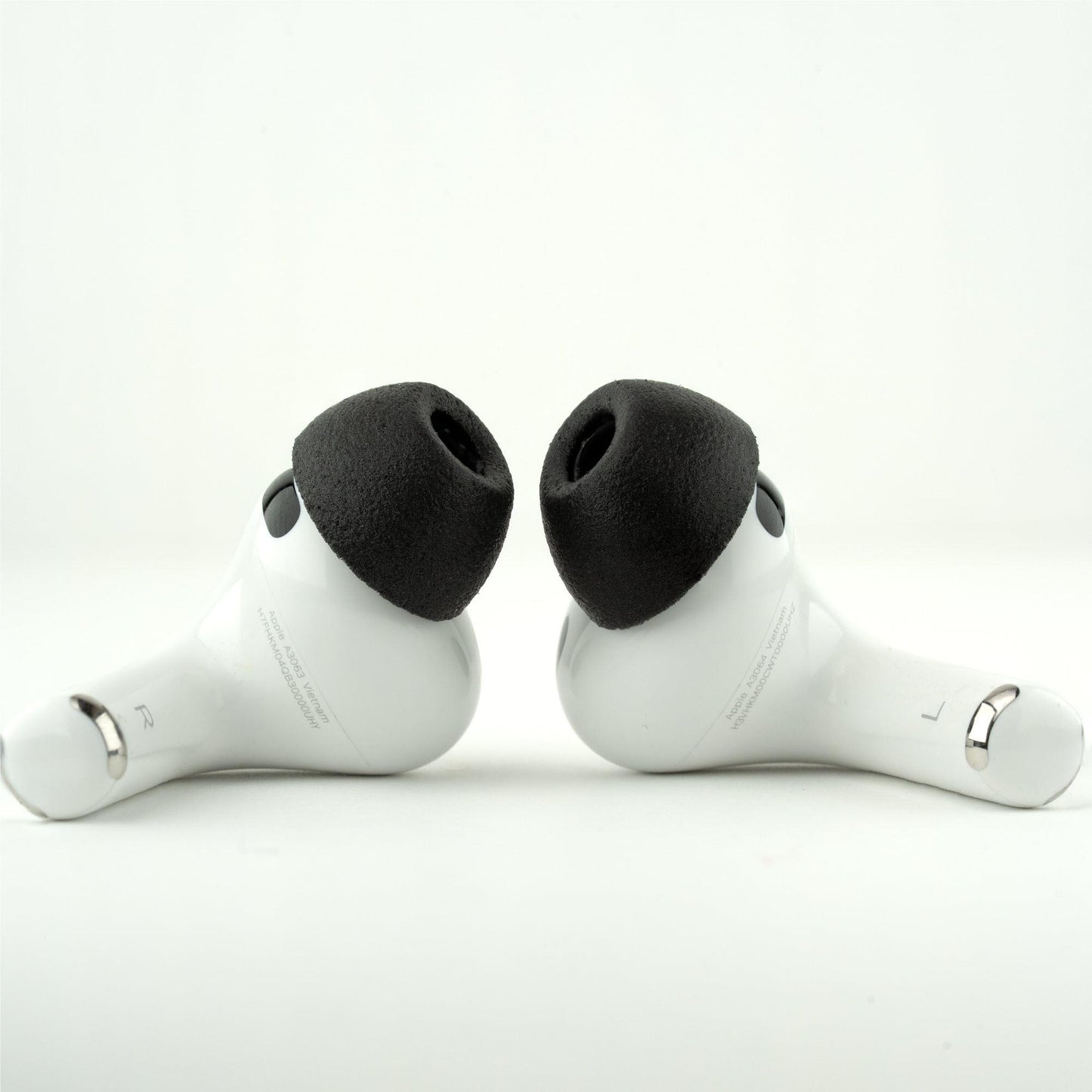 Comply TRUEGRIP Max Headphone Ear Tips for AirPods Pro 3 (Black) [Medium]
