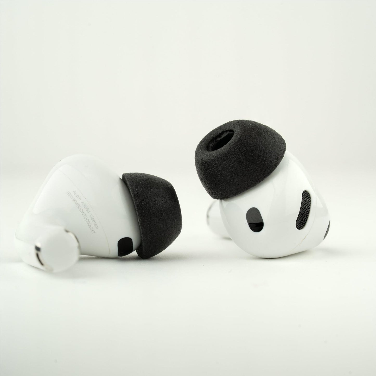 Comply TRUEGRIP Max Headphone Ear Tips for AirPods Pro 3 (Black) [Medium]