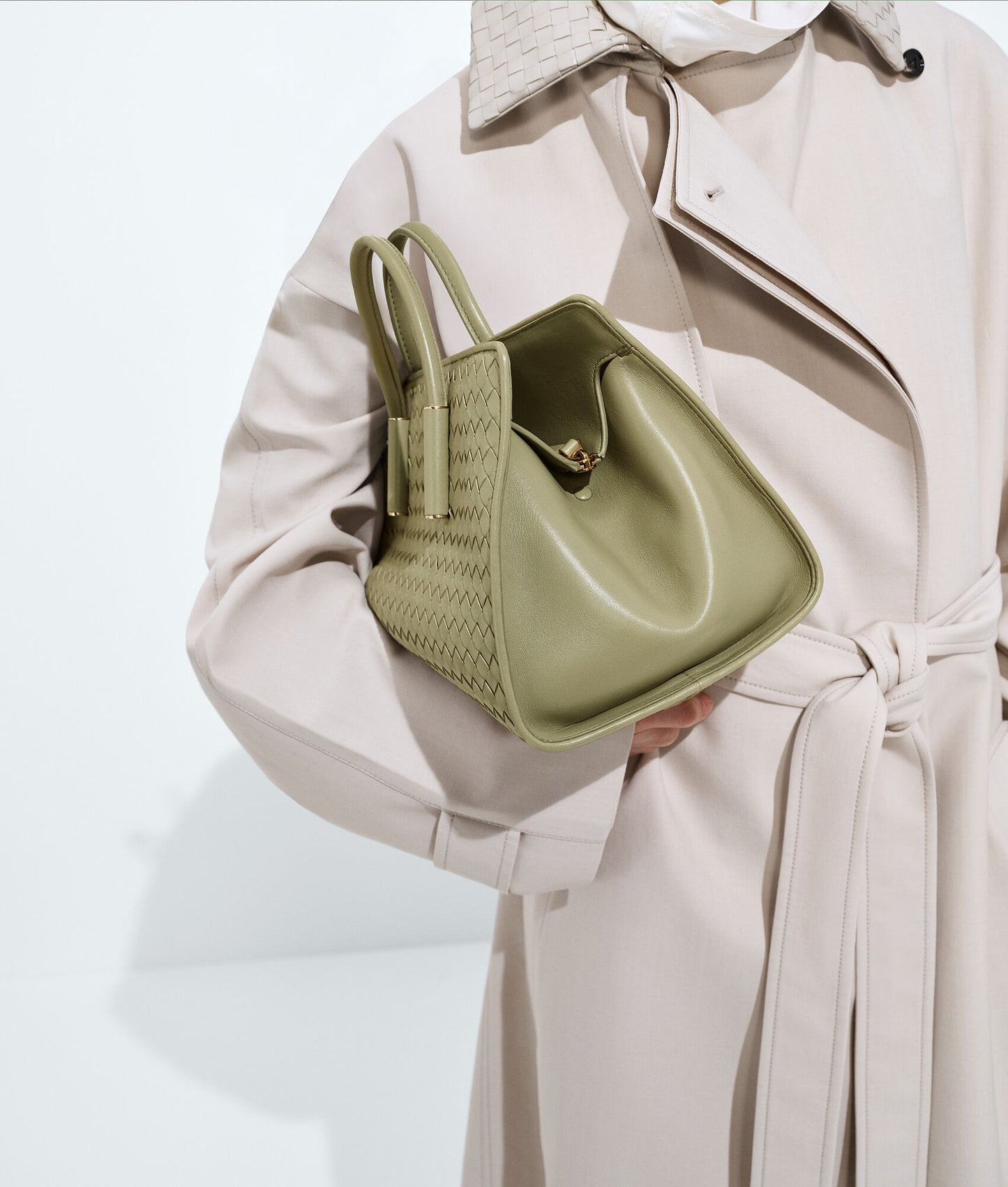 Bottega Veneta Small Barbara Tote in Travertine