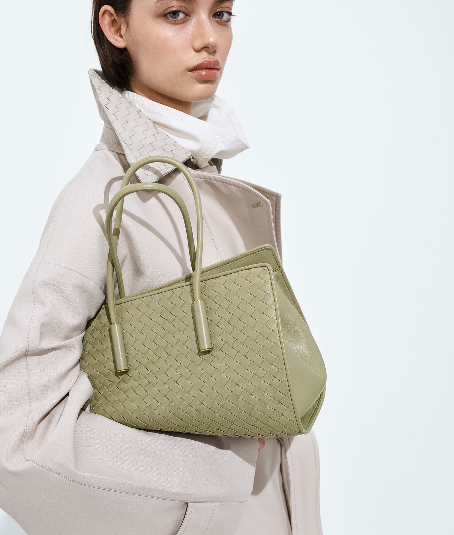 Bottega Veneta Small Barbara Tote in Travertine