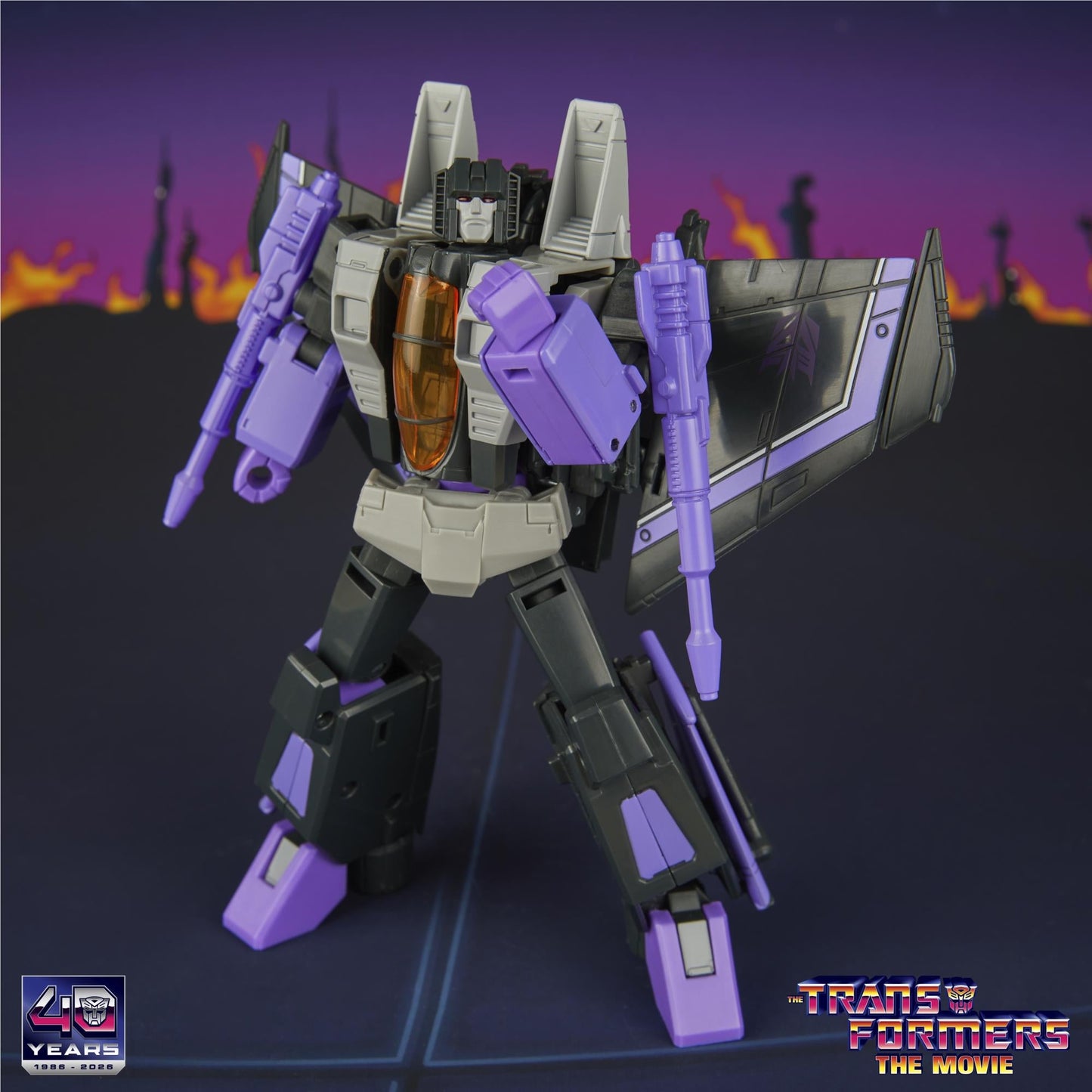 Transformers - Studio Series: Transformers: The Movie - Voyager Class Skywarp Figure