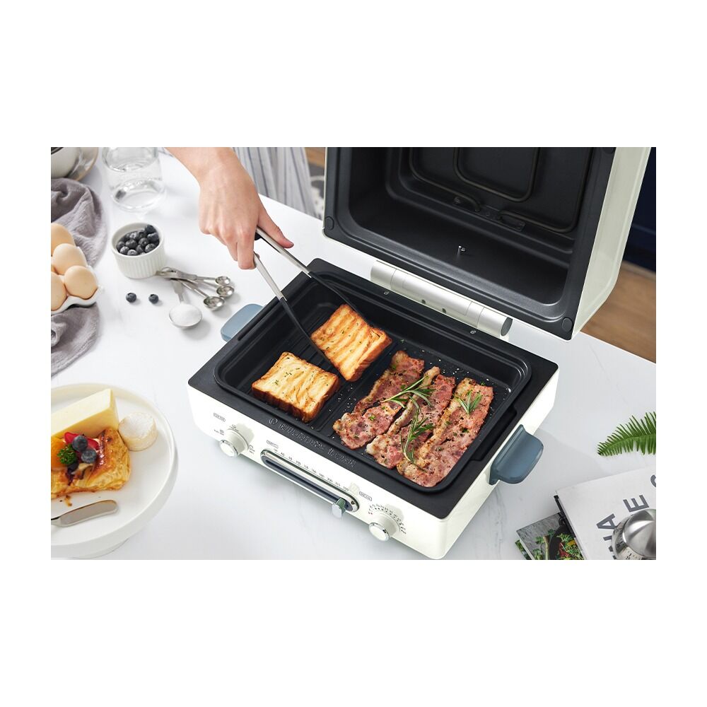 Morphy Richards Multioven 12L 2000W - Bake Roast Fry (White)