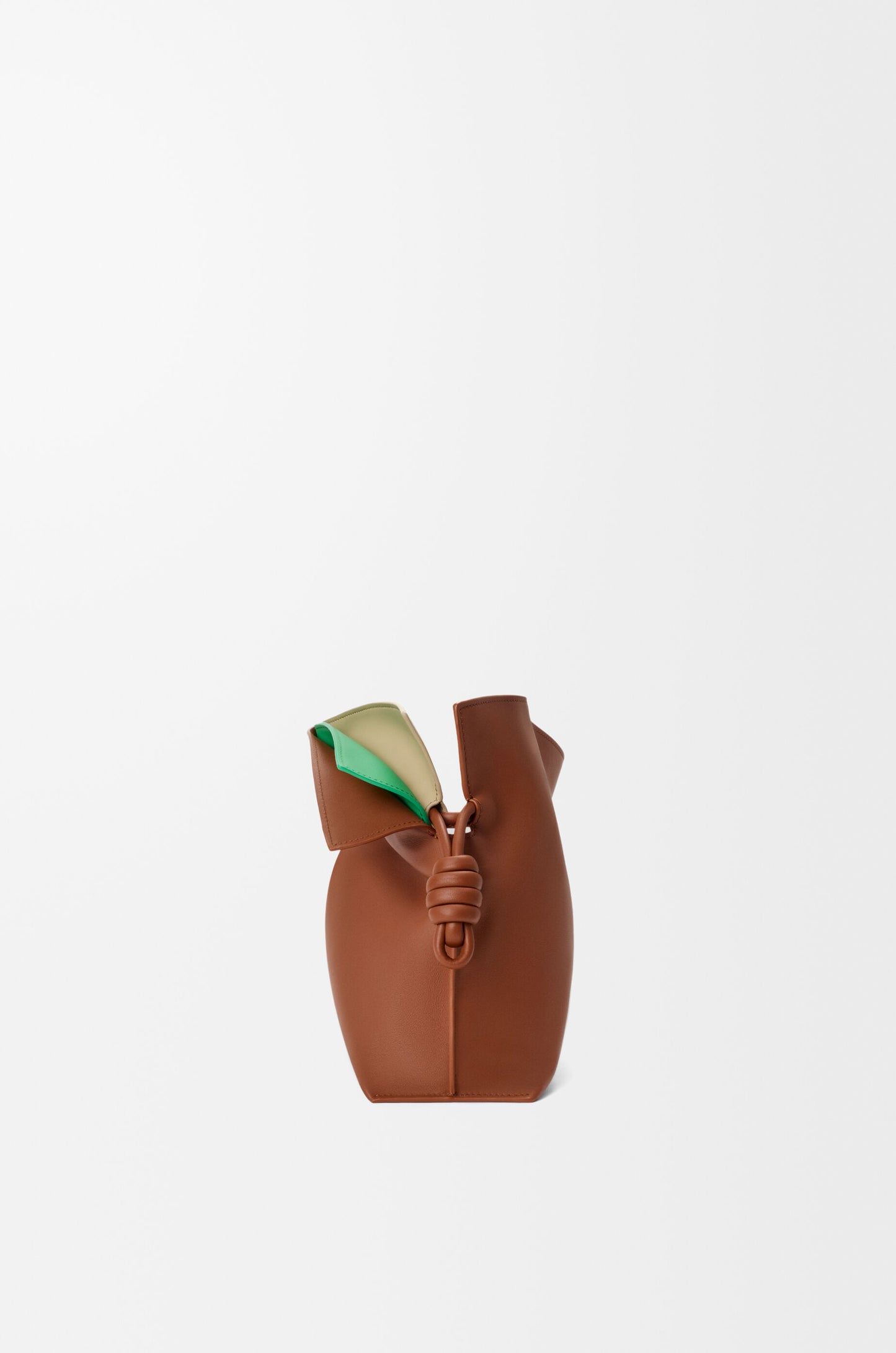 Medium layered Flamenco clutch in nappa calfskin