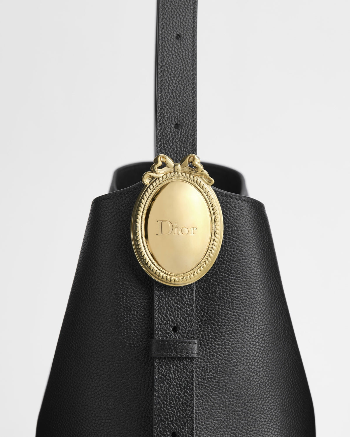 Medium Dior Médaillon Bucket Bag Black Grained Calfskin
