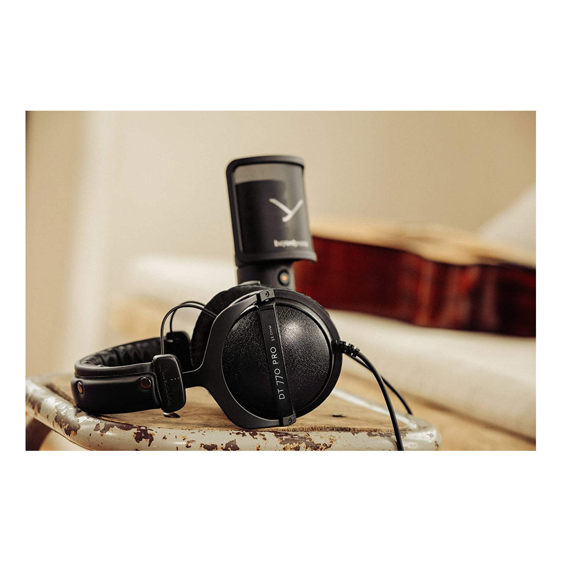 Beyerdynamic DT770 Pro Closed Reference Studio Headphones (32 Ohm)