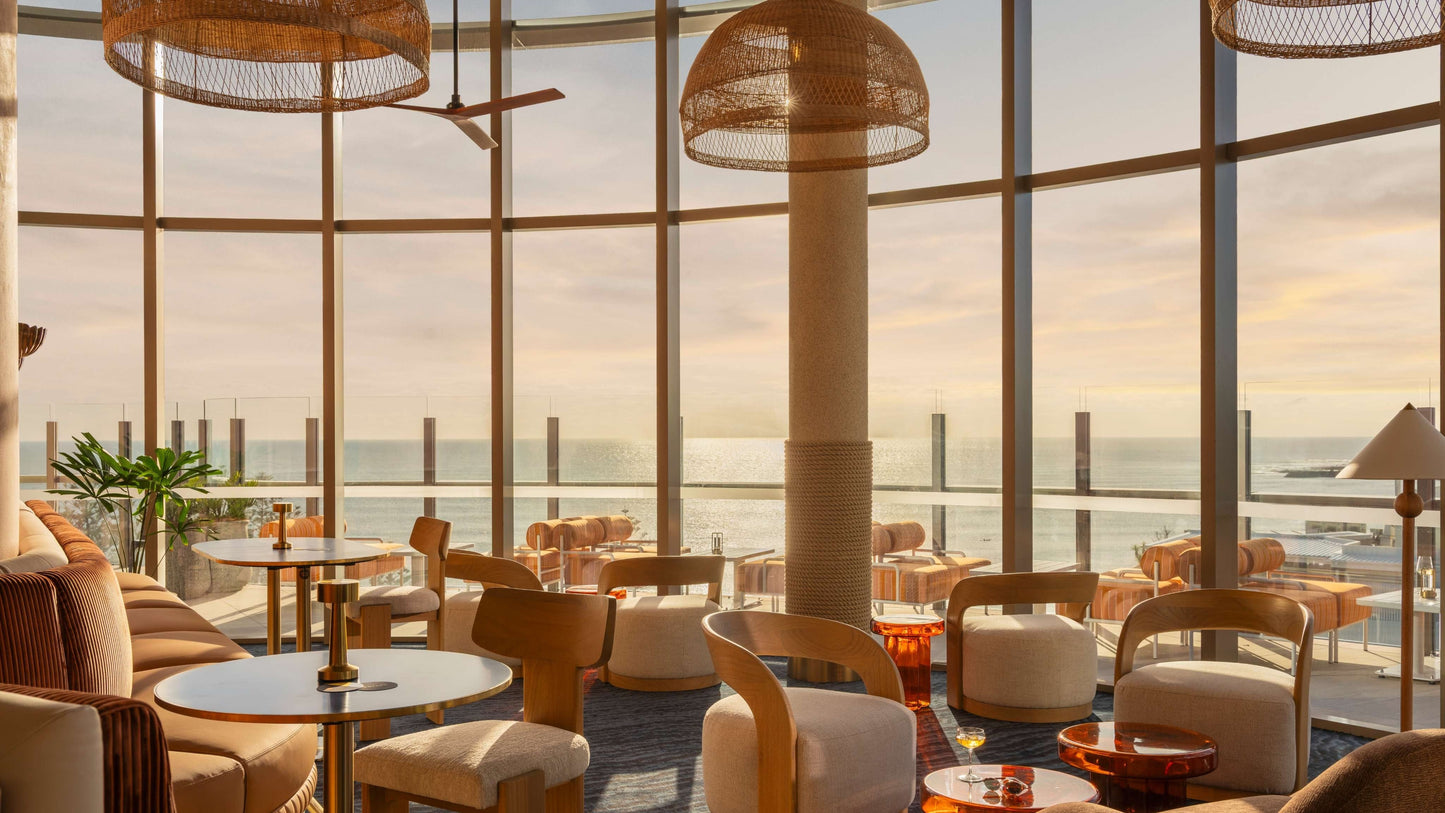 Avani Mooloolaba Beach Hotel rooftop pool and facilities