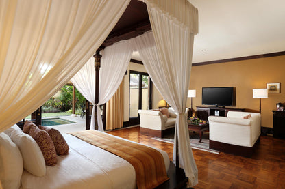 Ayodya Palace suite bedroom