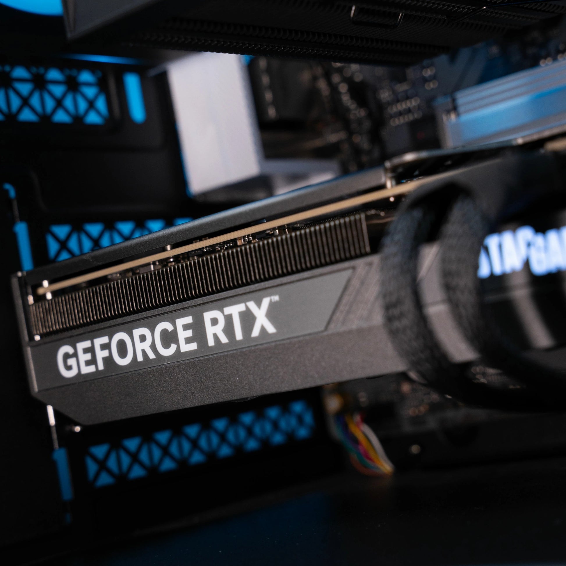 Aftershock Satoru Gojo | RTX 5070 | Ryzen 5 7500F | Desktop Gaming PC
