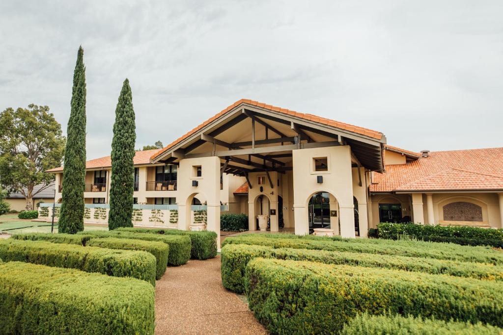 Chateau Elan at The Vintage Hunter Valley