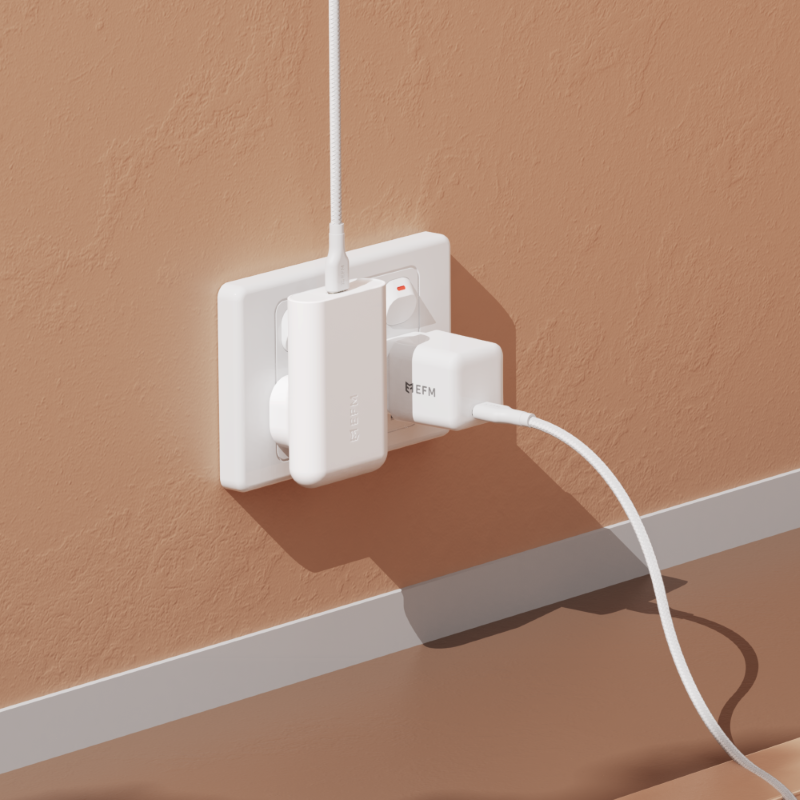 EFM 45W SlimLine Wall Charger with GaN, Power Delivery and PPS (White)