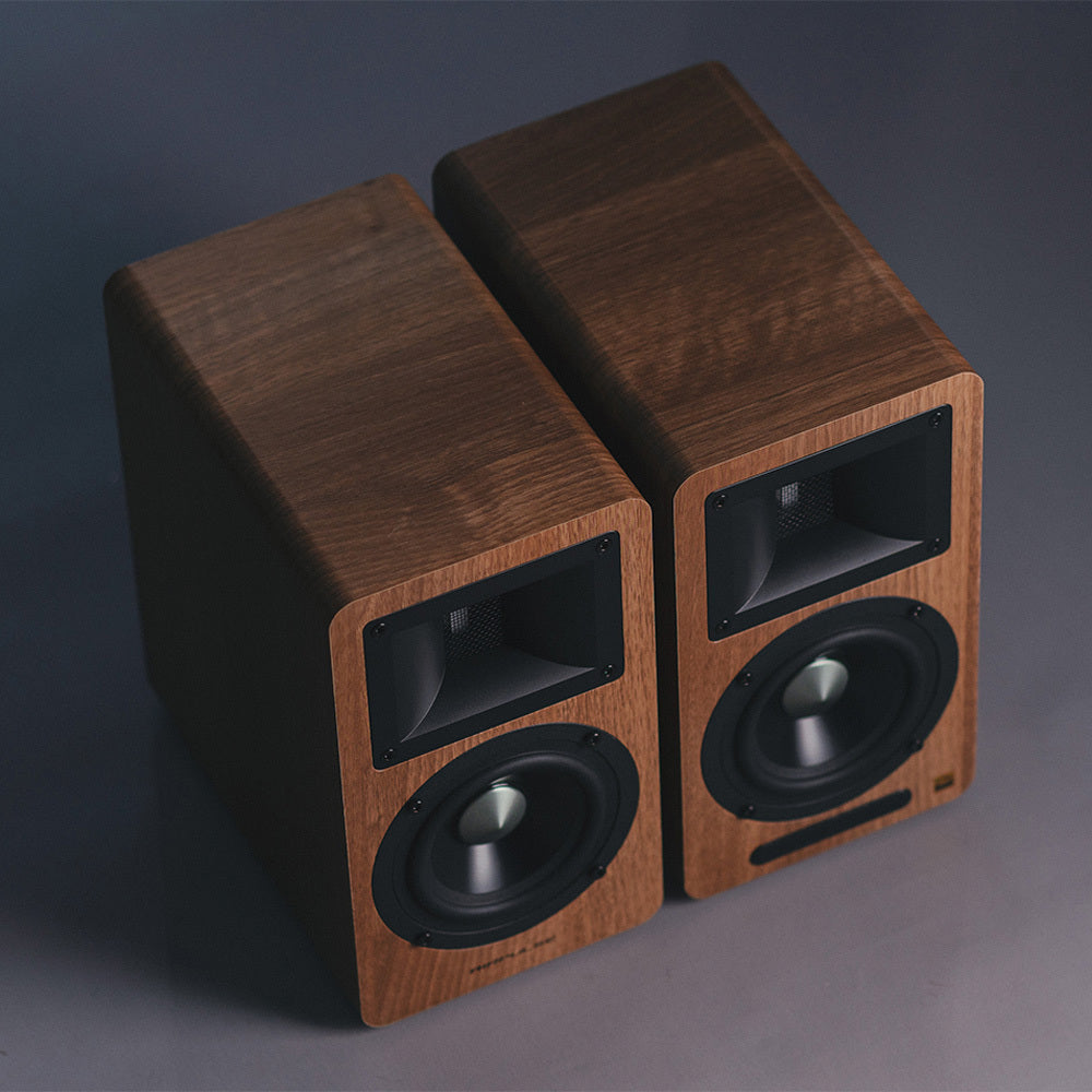 Airpulse A80 Active Bookshelf Speaker System (Walnut)