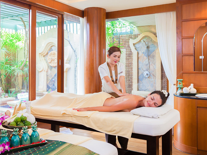 Diamond Cliff Resort Phuket spa treatment room