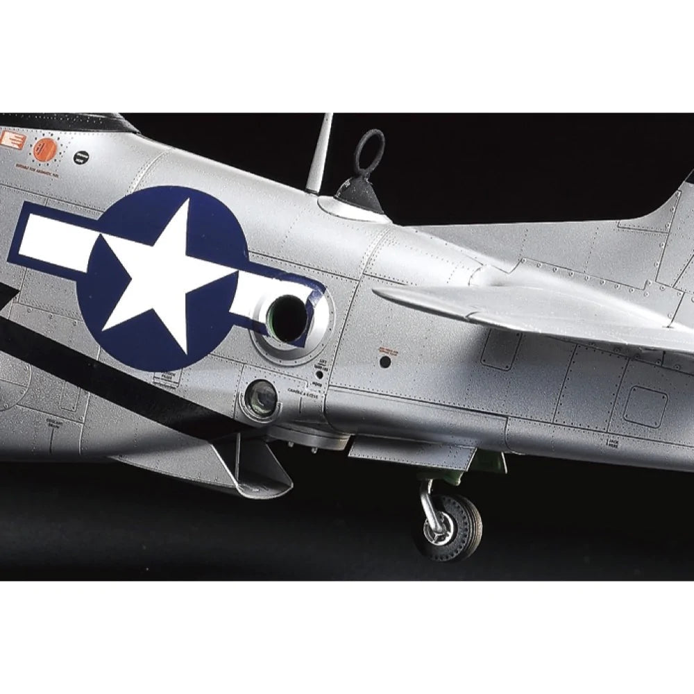 Tamiya 1/32 North American P51D/K Mustang (Pacific Theater)