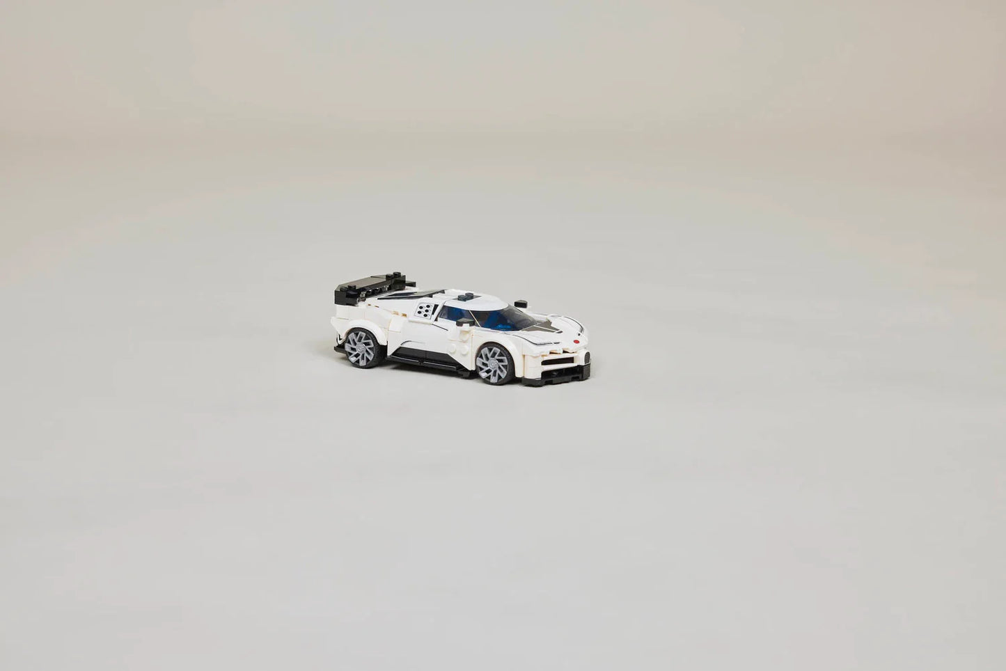 Lego Speed Champions - Bugatti Centodieci Hyper Sports Car