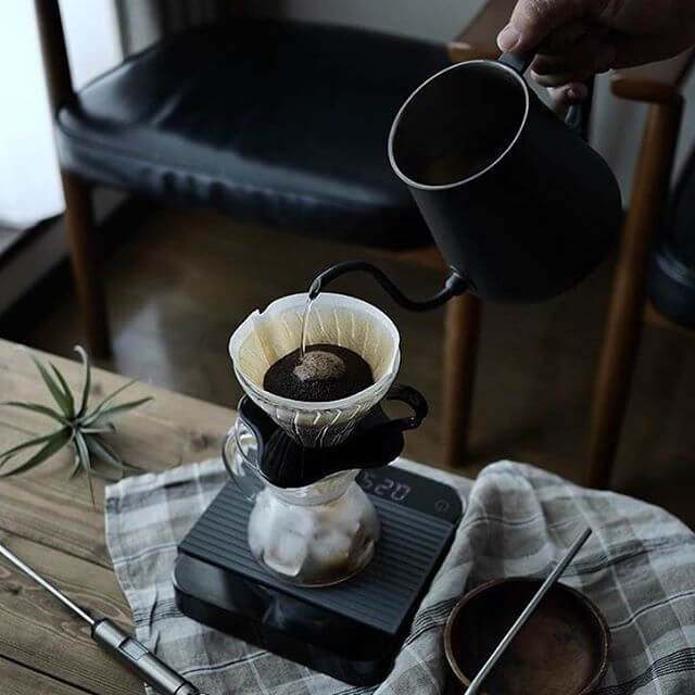 Hario Glass V60 Dripper - 2 Cup / Black