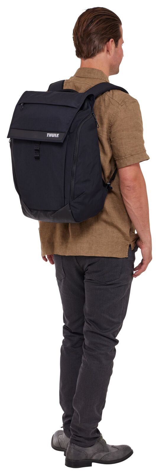THULE Paramount 27L Water-Resistant Backpack with 16" Laptop Compartment Black